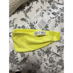 NWT Lululemon Reversible Fleece Wide Headband – Electric Lemon Yellow